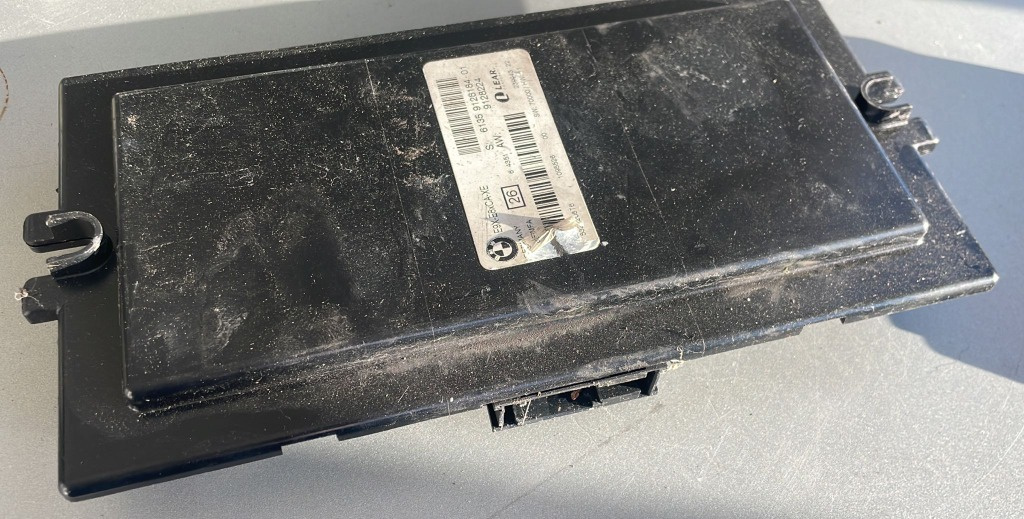 CALCULATOR LUMINI BMW E90 SERIA 3 COD. E9XE8XCAXE