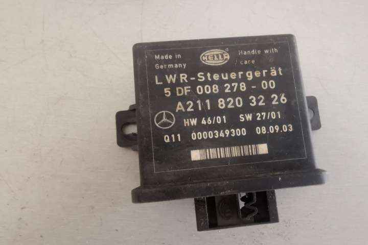 Calculator lumini Calculator lumini A2118203226 A 211 820 32 26 Mercedes-Benz E-Class W211 [2002 - 2006] Sedan A2118203226 Mercedes-Benz E-Class