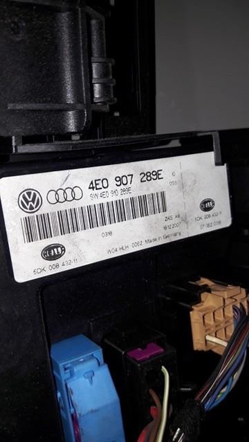 Calculator lumini cod 4e0907289e audi a8 4e 2003-2010