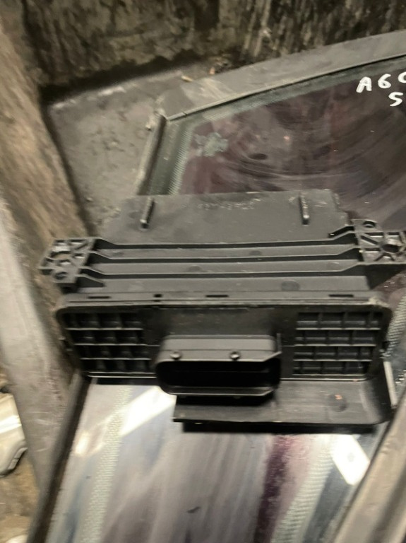 Calculator modul Audi A6 C6 4F0907280