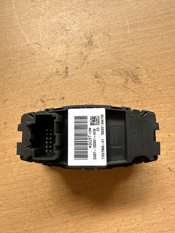 Calculator modul control bloc lumini DG9