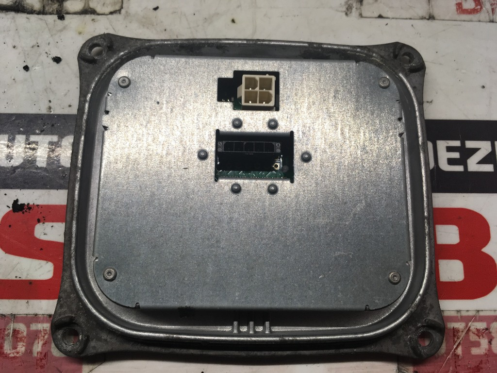 Calculator modul led far dreapta Audi A4 B8 cod: 1307329218