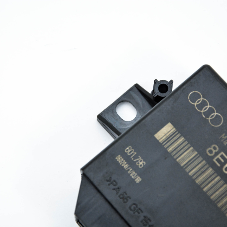 Calculator Modul Parcare Audi A4 Cabriol