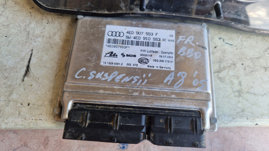 Calculator modul suspensii Audi A8 cod 4