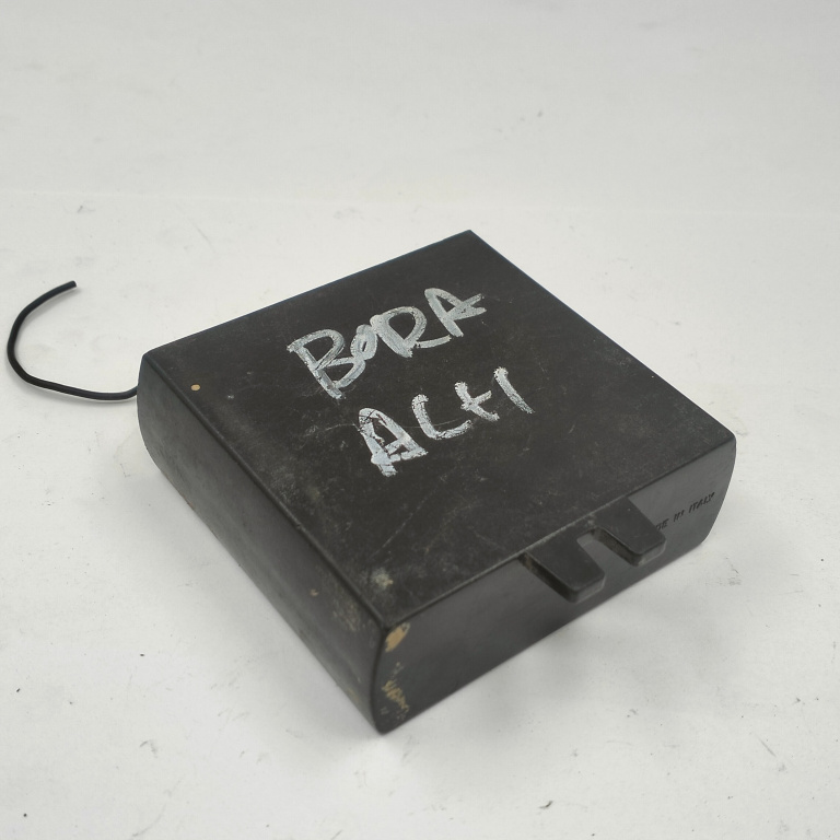 Calculator / Modul VW BORA (1J) 1998 - 2005 A000055, E12A000055, E12020177