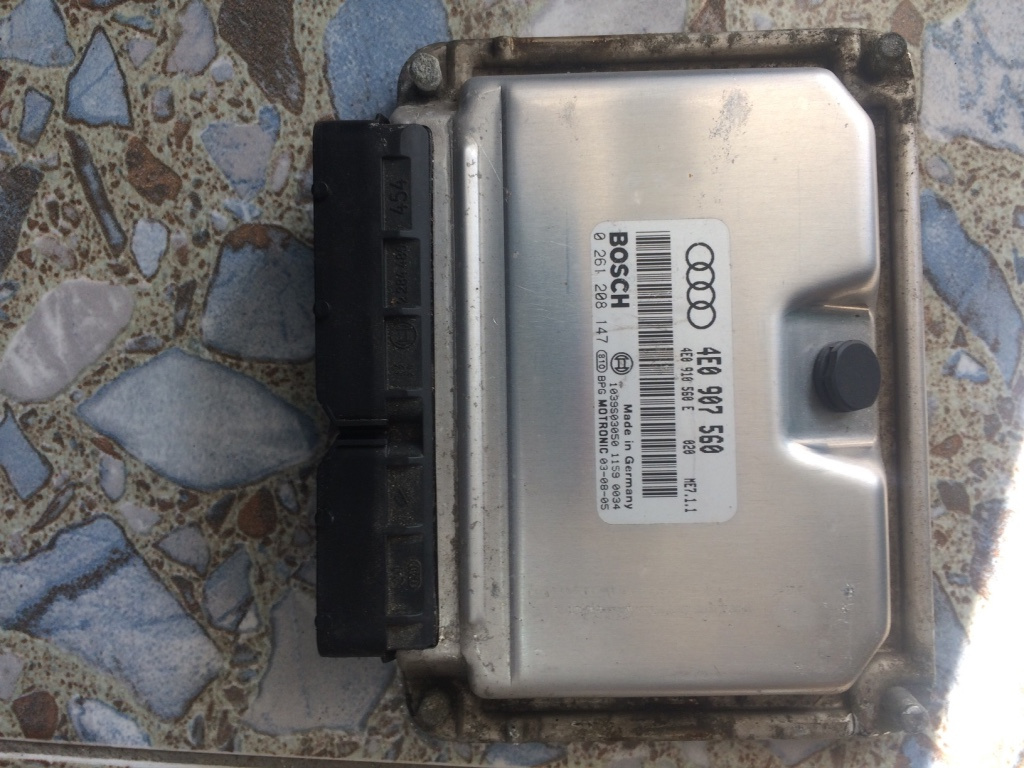 Calculator motor 4E0907560 Audi A8 D3/4E [2002 - 2005] Sedan 4.2 tiptronic quattro (335 hp) AUDI A8 (4E_) 10.2002 - 07.2010 A8 4.2 QUATTRO 4.2 - BFM