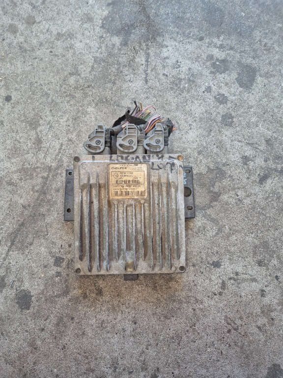 Calculator motor an fab 2004-2008 1 5 dci cod 8200513058 Dacia Logan E4