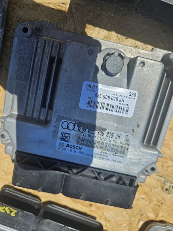 Calculator motor cod Audi A4 B8 2.0 TDI CGLC Cod 03L906018JH