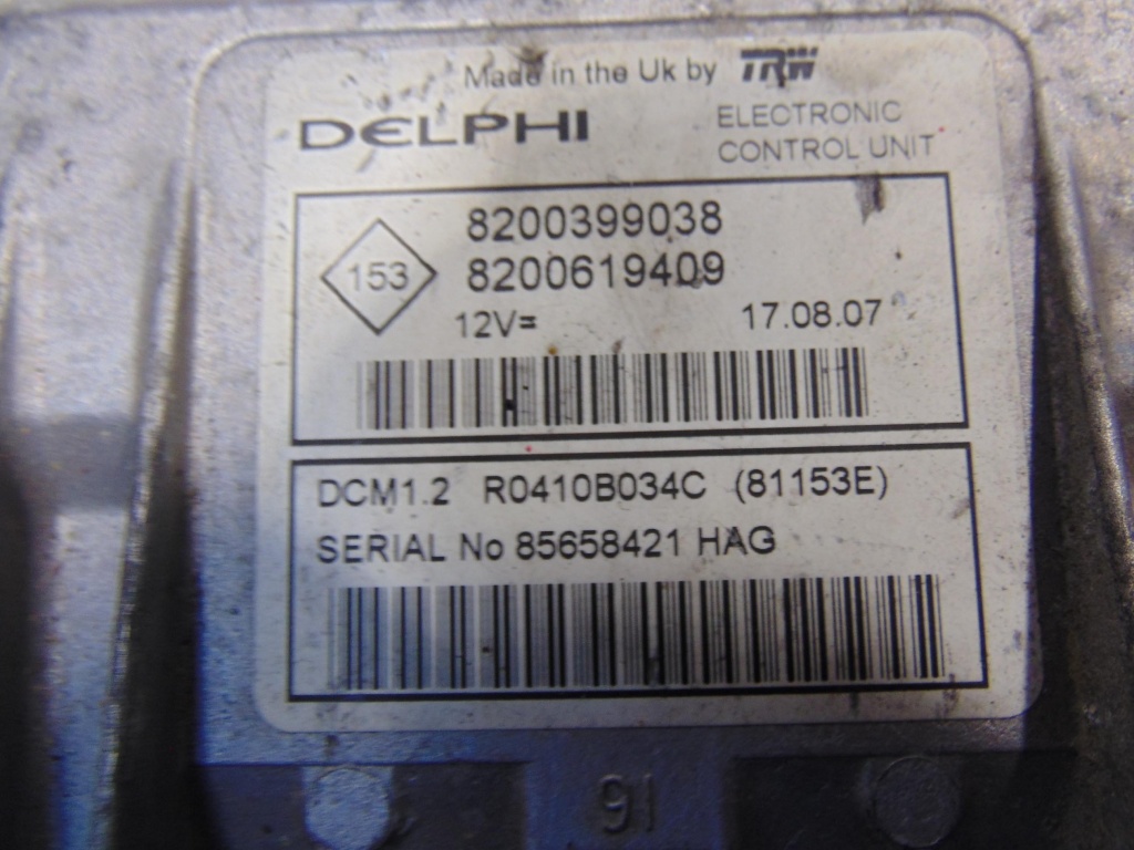 Calculator motor cu codul 8200399038 pen