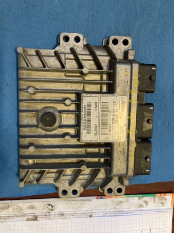 Calculator motor DELPHI 237100875R, 237101689R Renault Clio 3 1.5 dci euro 5