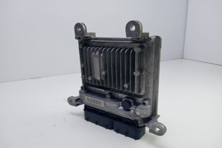 Calculator Motor Delphi ECU A6519007500 / A0064461540 / 28336101 Mercedes-Benz C-Class W204/S204 [2007 - 2012]