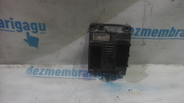 Calculator motor ecm ecu Opel Corsa C (2