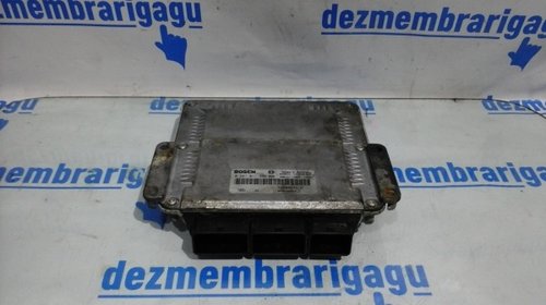 Calculator motor ecm ecu Renault Espace Iv (2002-)