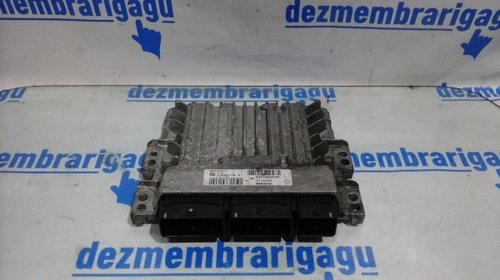 Calculator motor ecm ecu Renault Megane III (
