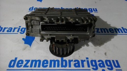 Calculator motor ecm ecu Volkswagen Golf III (1991-1998)