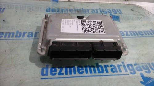 Calculator motor ecm ecu Volkswagen Passat 3b