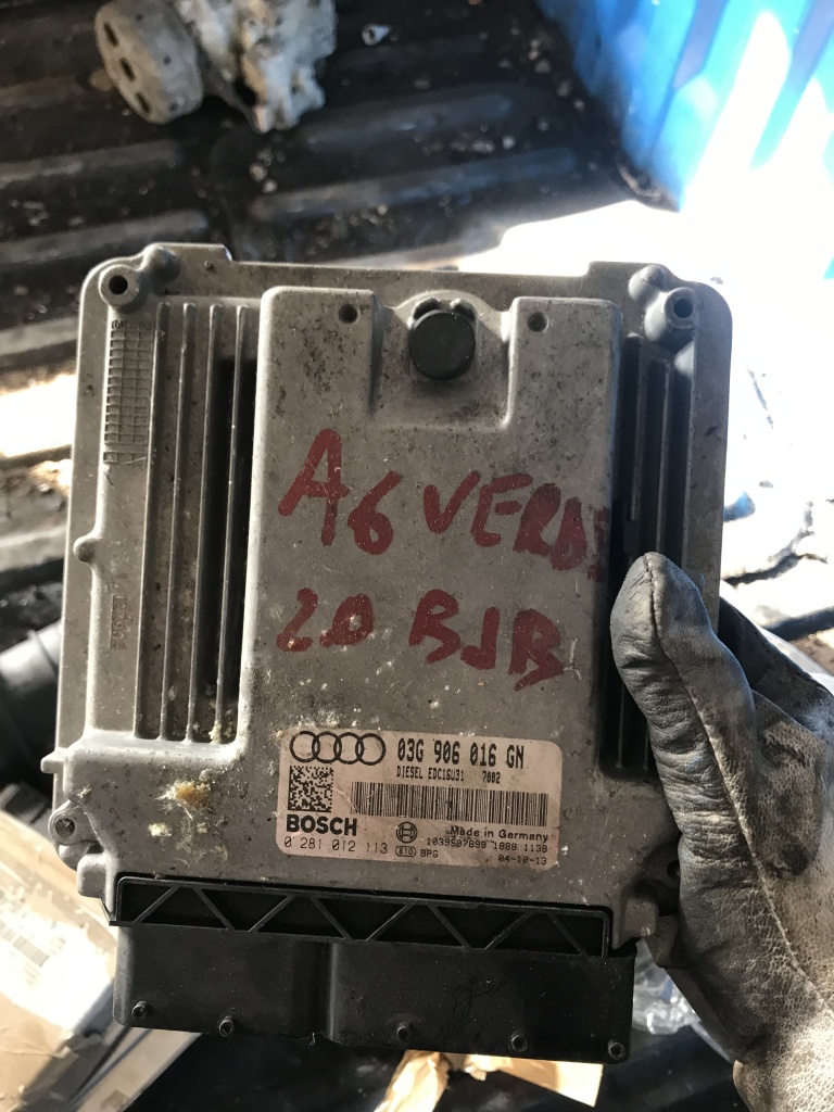 Calculator motor ECU Audi A4, A6 2.0 BLB 2006 - cod: 03G906016GN, 0281012113