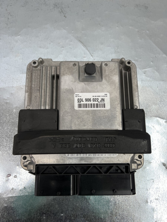 Calculator motor ecu Audi A4 B8 Avant 2.0 TDI DPF Multitronic, 143cp sedan 2010 (03L906022JN)