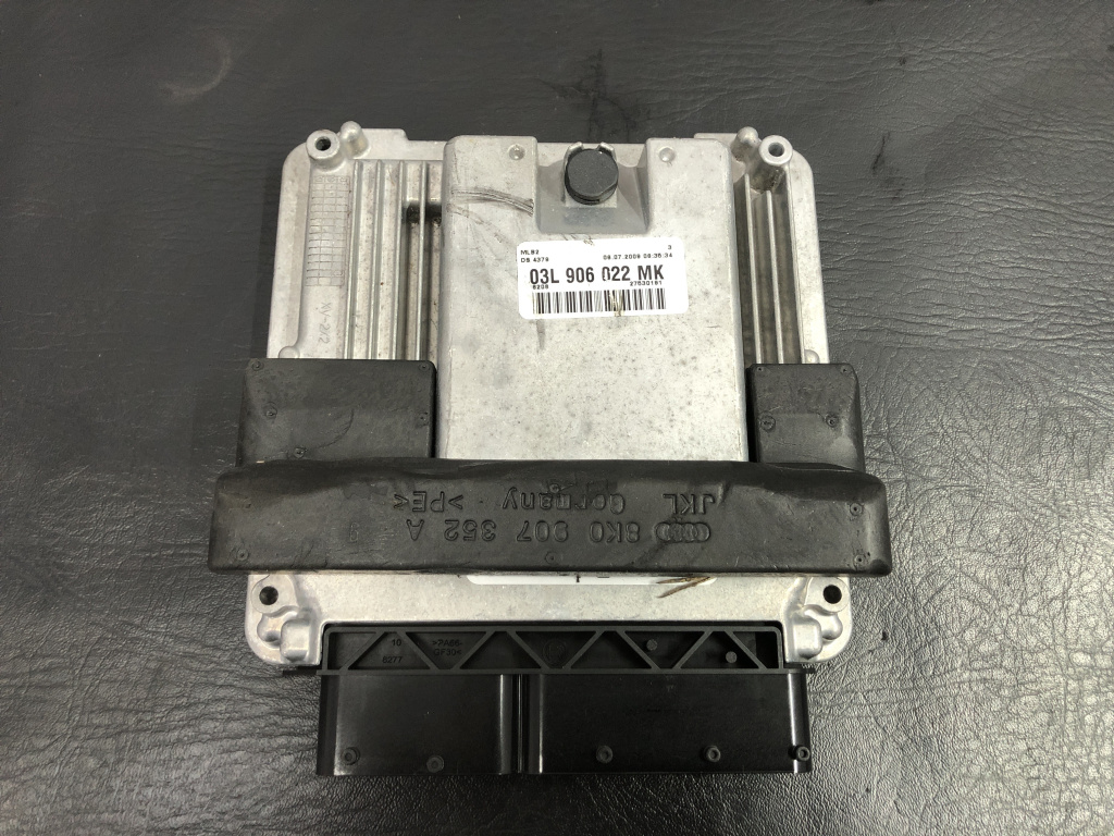 Calculator motor ecu Audi A4 B8 Sedan 2.0 TDI DPF Multitronic, 143cp sedan 2009 (03L906022MK)