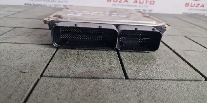 Calculator motor ECU Cod: 04L907309D 028