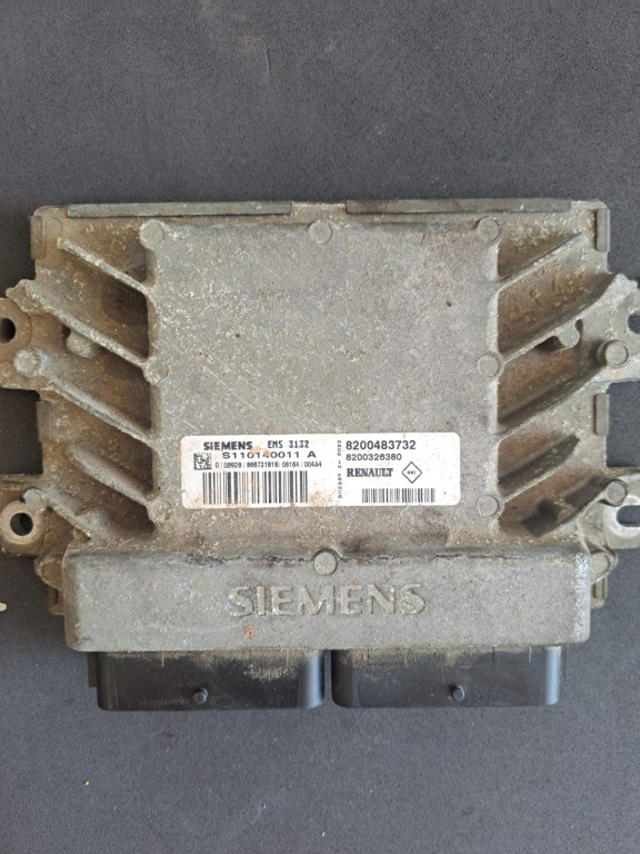 Calculator motor ECU Dacia Logan 2004 -2008 - COD 