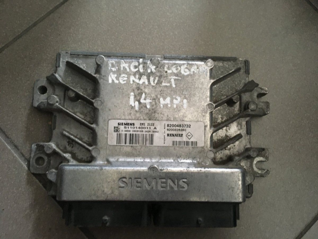 Calculator motor ECU DAcia Logan an 2004-2012 cod 