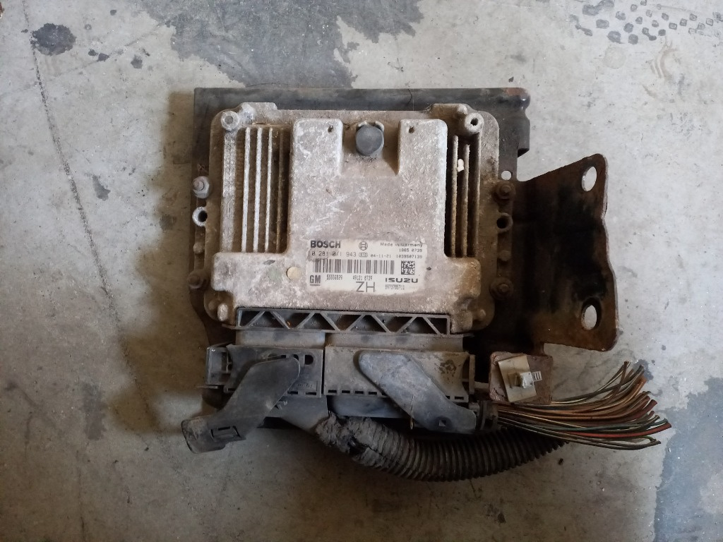 Calculator motor ecu Opel Astra H 1.7 CDTI COD 028
