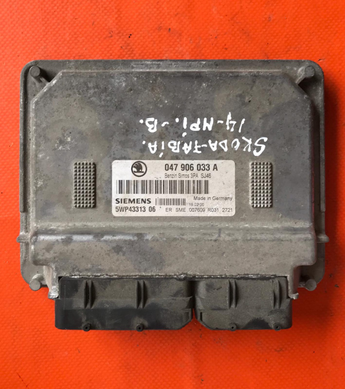 Calculator Motor ECU Skoda Fabia 1.4 MPI Cod 047906033A