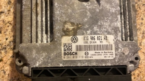 Calculator motor ECU VW PASSAT B6 , GOLF 5 , 