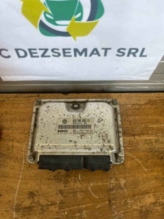 Calculator motor ECU VW Polo 6N 1.4 MPI coduri : 030906032CG /0261207178 /26SA7189