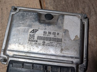 Calculator Motor ECU VW Sharan COD: 06a906032qk / 0261208687