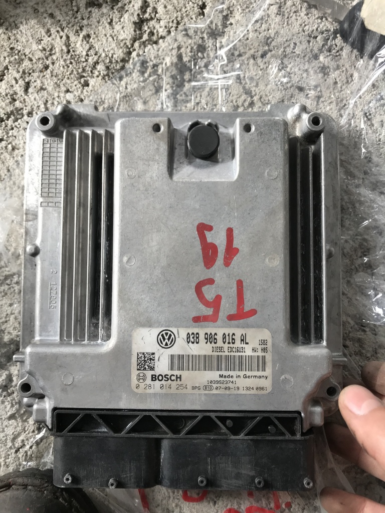 Calculator motor ECU VW T5 1.9 tdi dpf - cod: 038906016AL, 0281014254