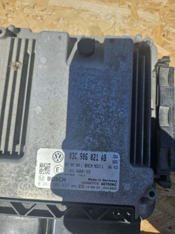 Calculator Motor ECU Vw Touran 1.4 TSI CDGA cod 03C906021AB HW : H13