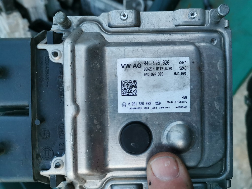 Calculator motor ECU VW Up 1.0 COD 04C906020 COD 0261S06092