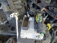 Calculator motor Opel Corsa D 1.0 benzina Z10XEP