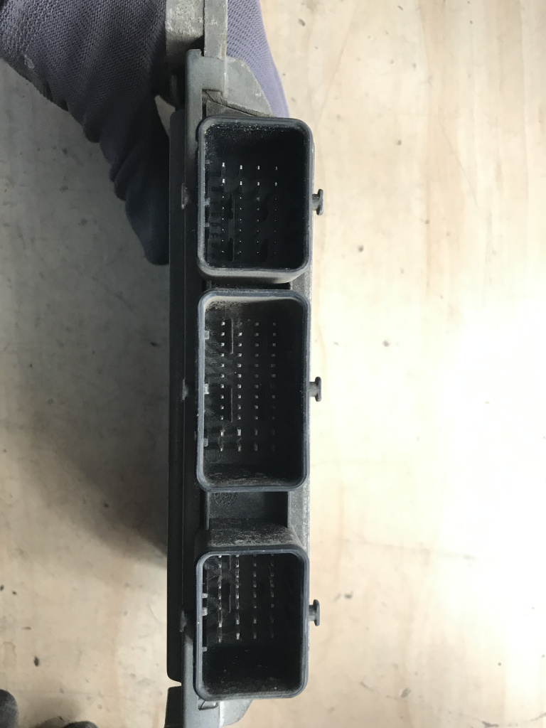 Calculator motor Renault Clio 3, 1.2i, c