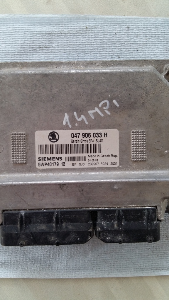 Calculator motor Skoda 1.4 MPI cod : 047 906 033 H / 047906033H 5WP40179 12