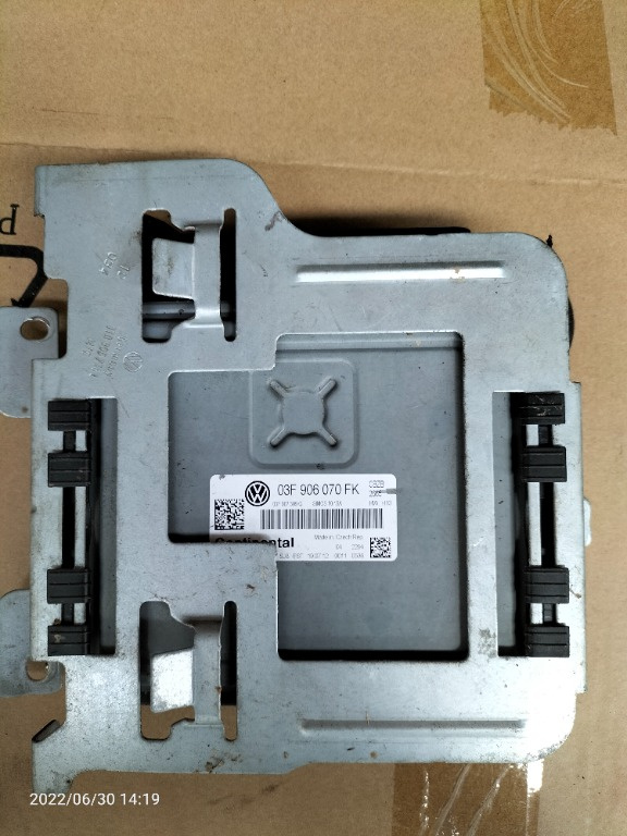 Calculator motor VW Caddy, 2009, 1.2 TSi, cod piesa: 03F906070FK
