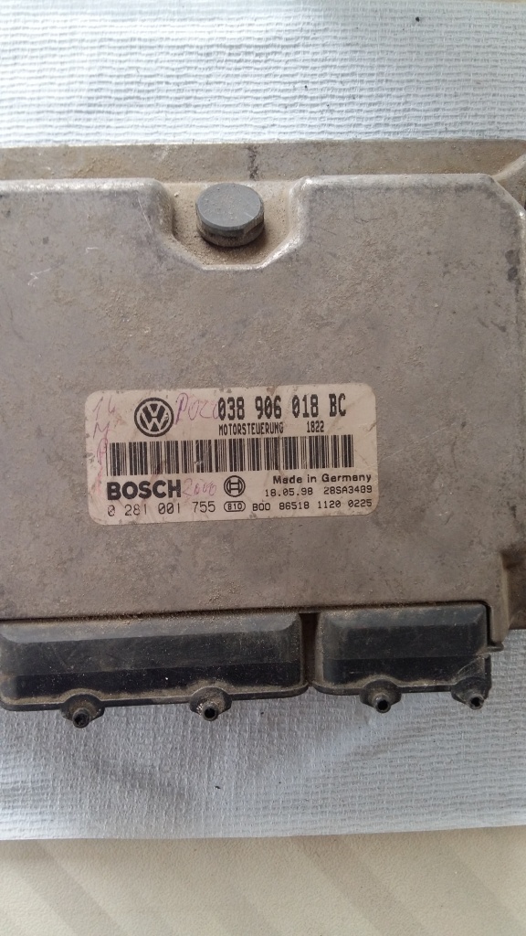 Calculator motor VW Polo 1.4 MPI cod : 038 906 018 BC / 038906018BC / 0281001755