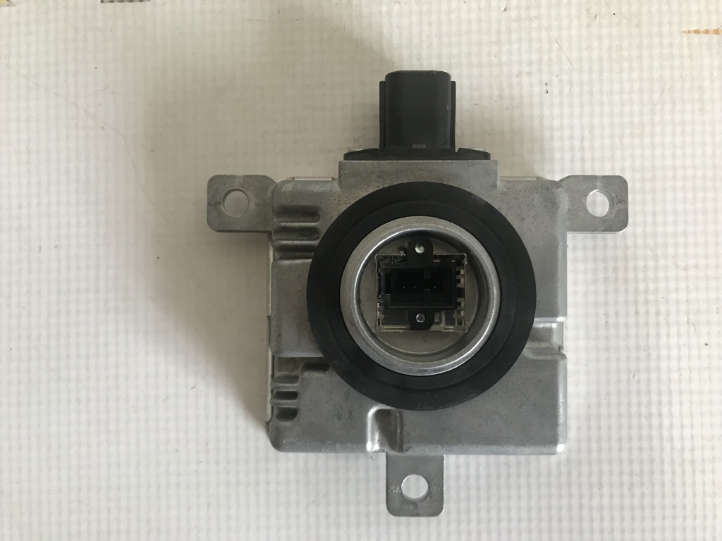 Calculator xenon Mitsubishi cod W3T23371