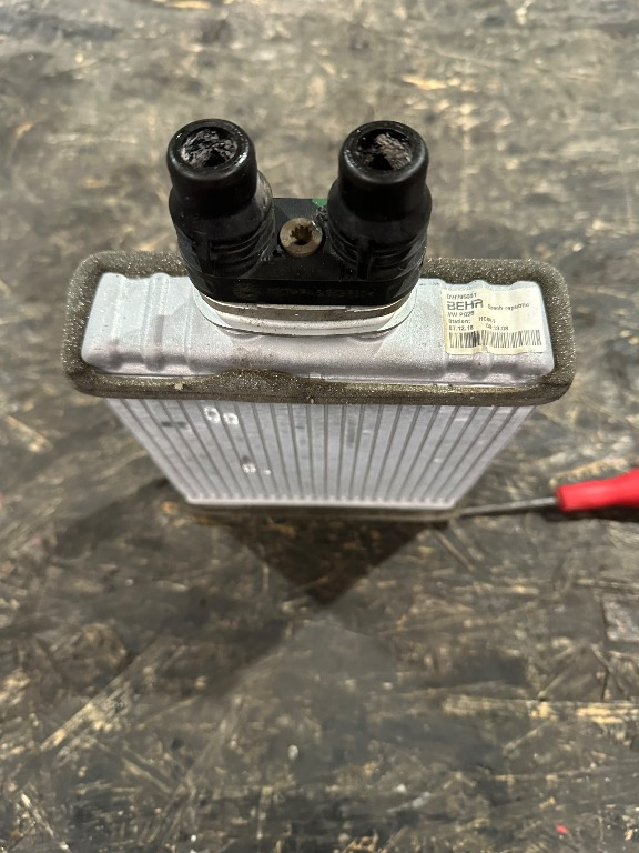 Calorifer caldura habitaclu Skoda Fabia 3 Volkswagen Polo 6R Seat Ibiza 4 - Cod 6R0819031 - imagine 2
