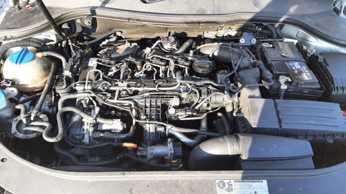 Capac acumulator / baterie Volkswagen Passat B6 [2005 - 2010] wagon 5-usi 1.6 TDI BlueMotion MT (105 hp)
