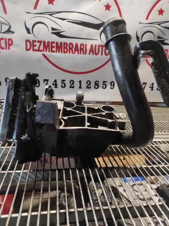 Capac distributie AUDI A6 (4F2, C6) 2005
