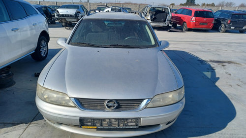 Capac distributie inferior Opel Vectra B [facelift] [1999 - 2002] wagon 5-usi 1.6 AT (101 hp)