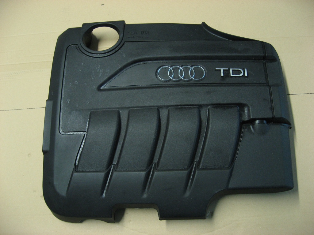 Capac motor Audi A3 8P / TT 8J 2,0Diesel cod 03L103925AN