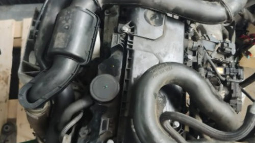 Capac motor Nissan Primastar 2.0 DCI 114 Cp / 84 KW cod motor M9R , an 2012 cod 8200805844