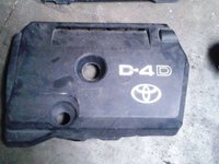 Capac motor (ornament) - Toyota Avensis - 2.0 d