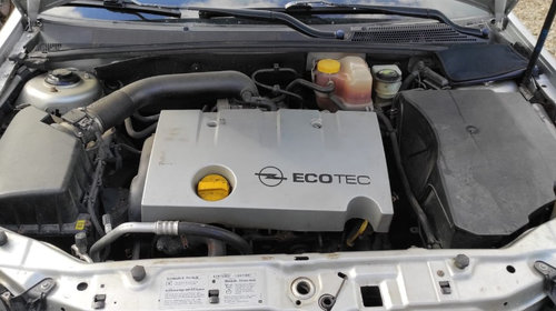 Capac motor protectie Opel Vectra C 2002 hatchback 1.8