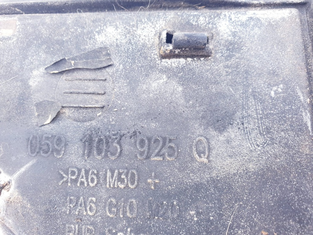 CAPAC ORNAMENT MOTOR AUDI A8 D3 3.0 TDI 2004 ASB COD 059103925Q