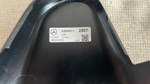 Capac superior brat oglinda dreapta Mercedes Actros 4 cod A9608112507